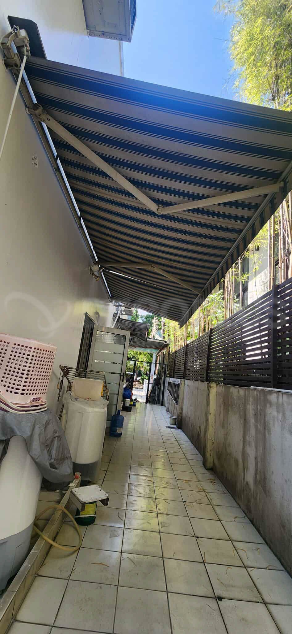 manual-awning-04152026-02